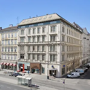 Living An Der Oper Hotel Vienna